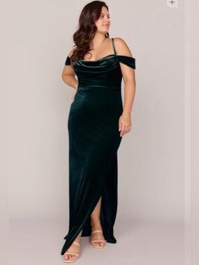 Revelry Emerald Velvet Off-Shoulder Evening Dress
